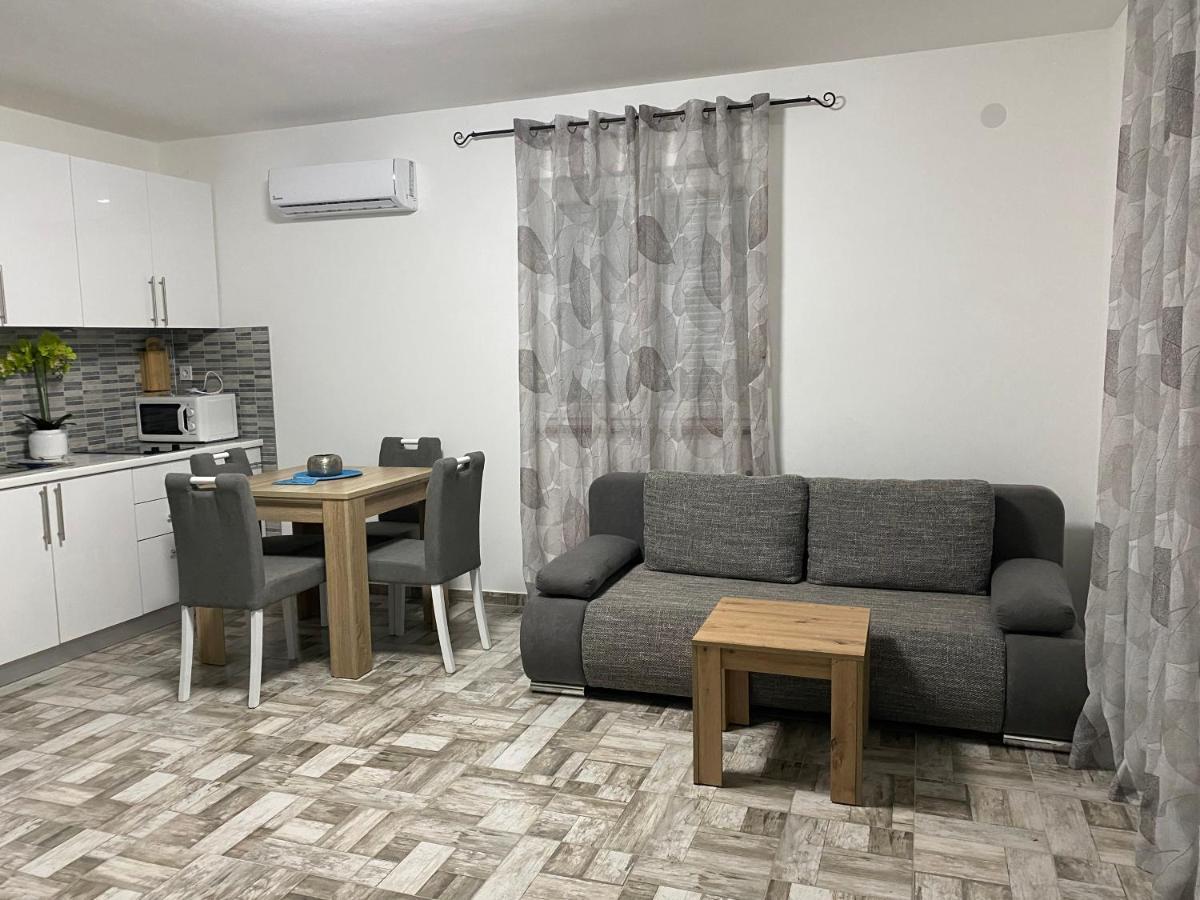 Apartment Tina 로고즈니차 외부 사진