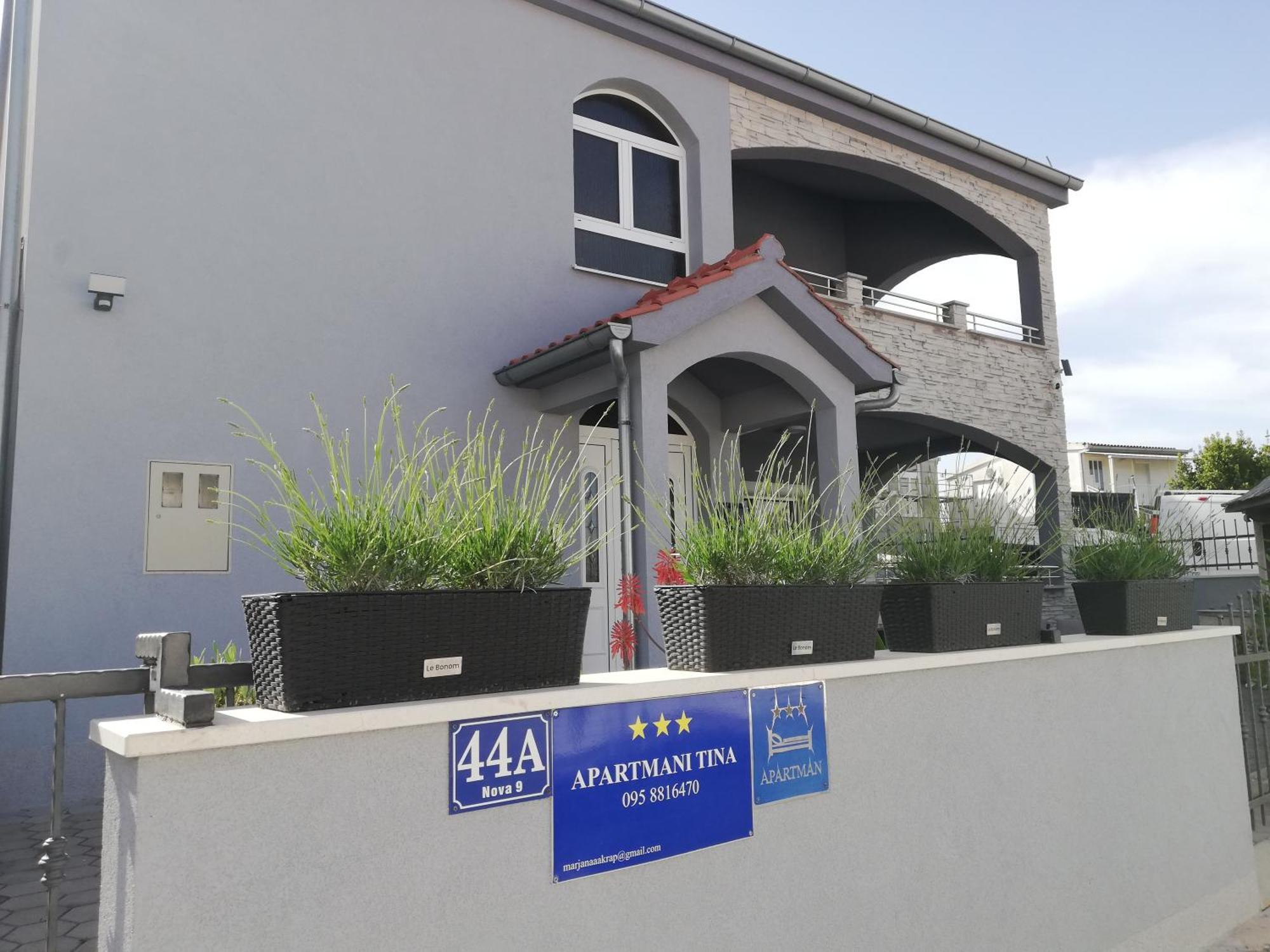Apartment Tina 로고즈니차 외부 사진