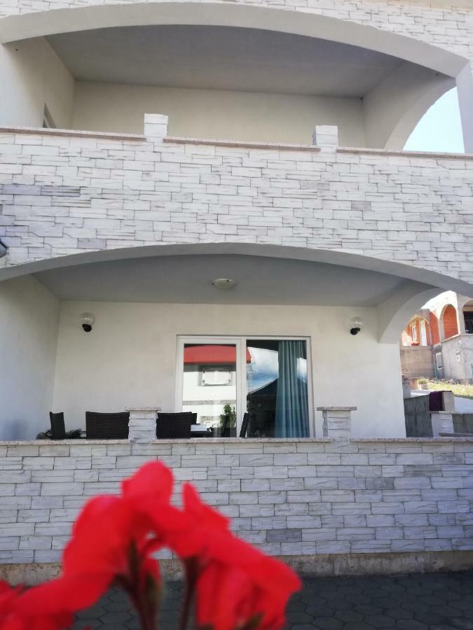 Apartment Tina 로고즈니차 외부 사진